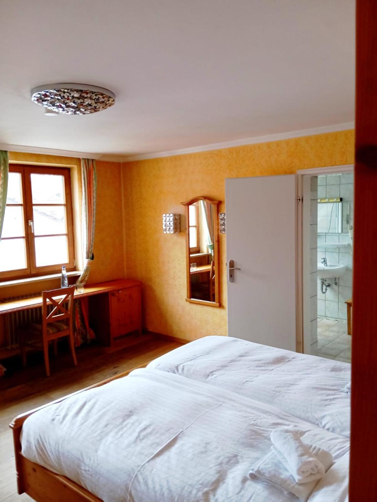 Eichen Schloessl Munich